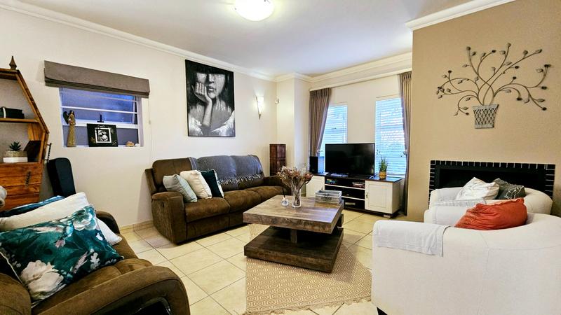 3 Bedroom Property for Sale in Island View Western Cape
